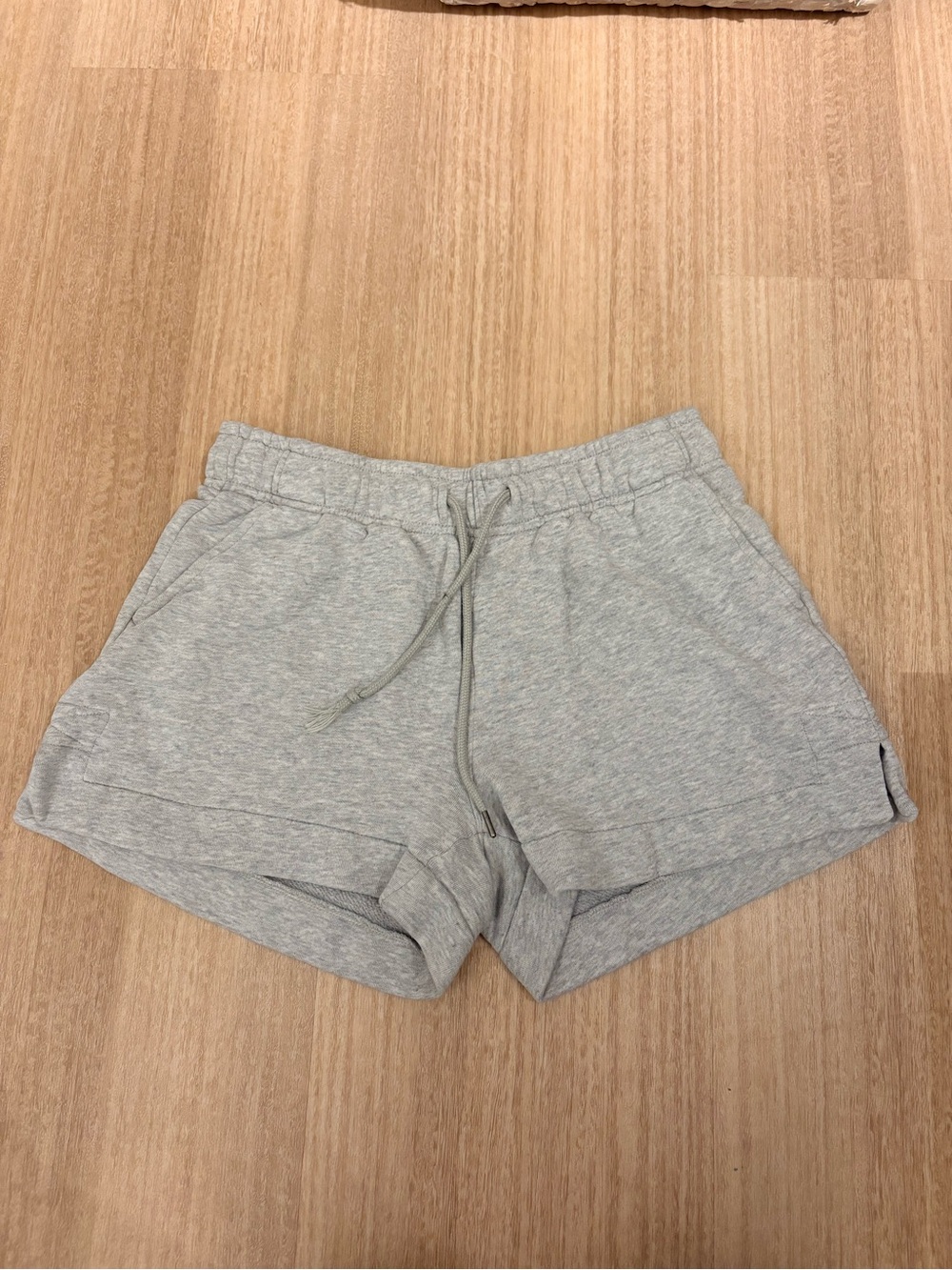 Universal Thread Light Gray Athletic Drawstring Shorts
